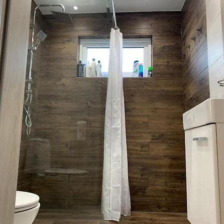 R&J Guesthouse Ro0M Grindavik Luaran gambar